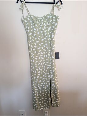 Women’s Tie-Shoulder Midi Dress in Sage with White Print